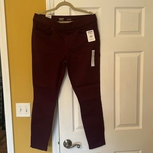 Levi Skinny Jeans Pull On